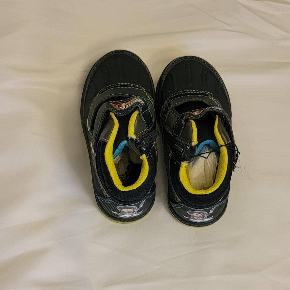 Neq Boys shoes